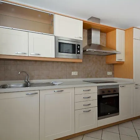 Ferienhaus Terraced House Ace021012 Iyc *